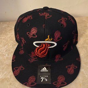 adidas fitted Miami Heat cap size 7 1/8